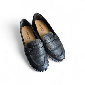 Women's Classic Black Loafers